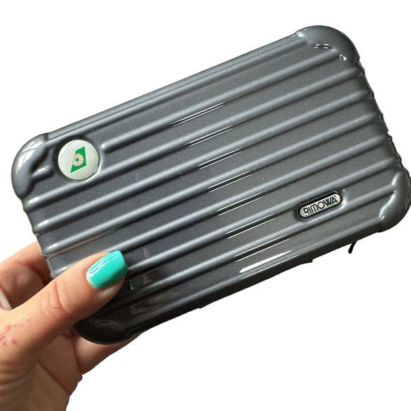 RIMOWA Eva Air Amenity Kit Case Hard Shell Gray Collectors Rare 2017 - Picture 5 of 6